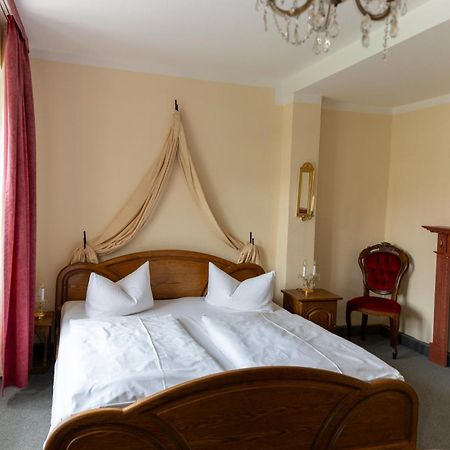 Hotel Anker Saalfeld Saale Екстериор снимка