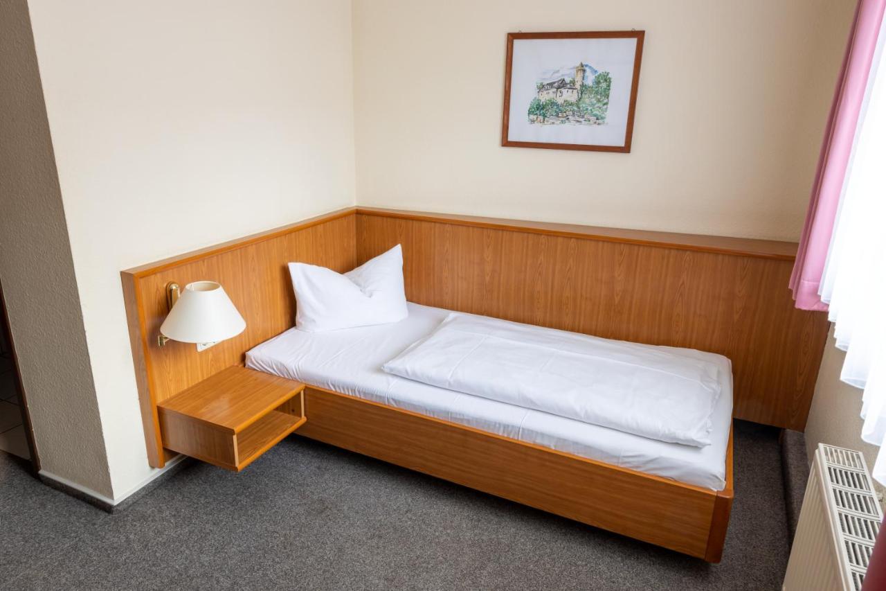 Hotel Anker Saalfeld Saale Екстериор снимка
