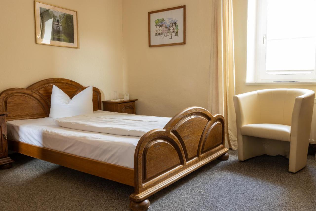 Hotel Anker Saalfeld Saale Екстериор снимка