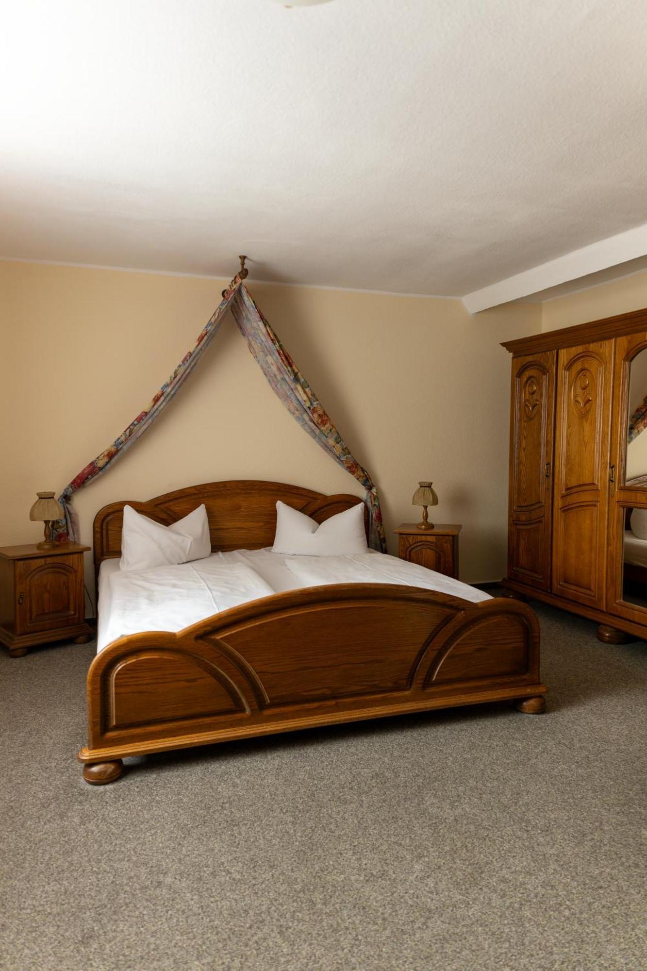 Hotel Anker Saalfeld Saale Екстериор снимка