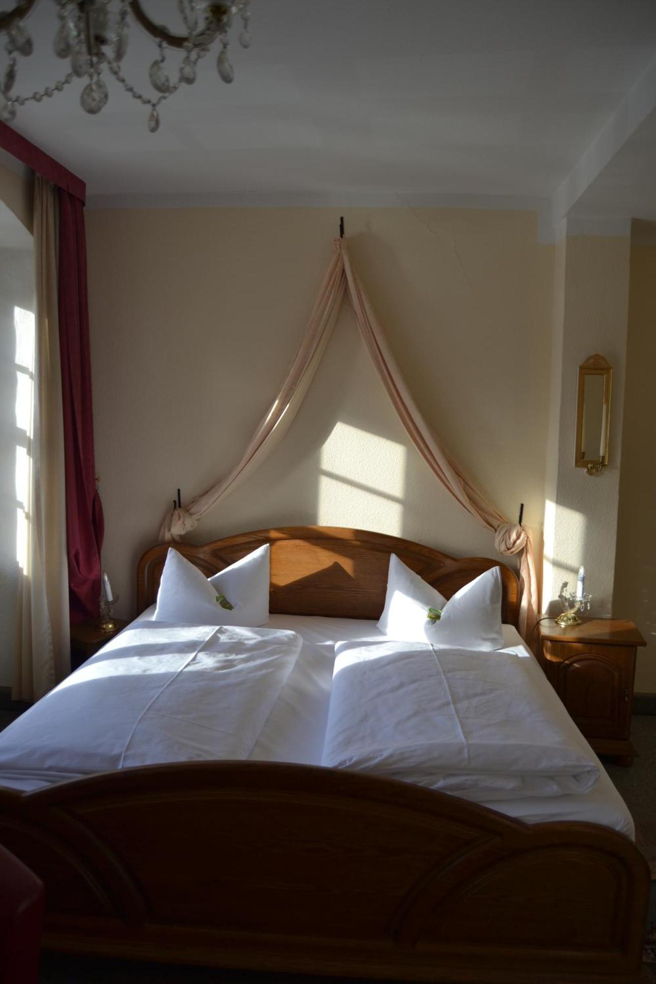 Hotel Anker Saalfeld Saale Стая снимка